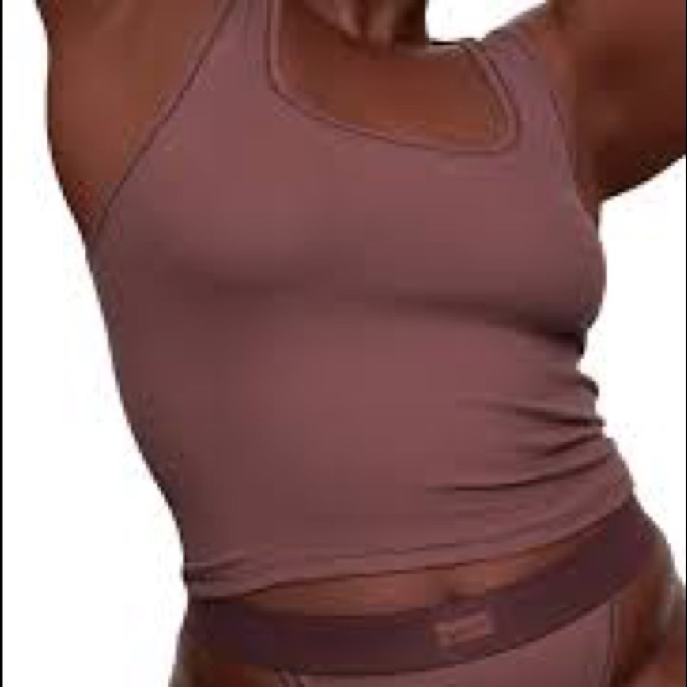 SOLDOUT SKIMS Cotton rib tank